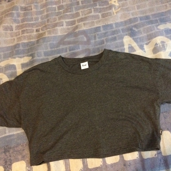 Crop top - Picture 1 of 2